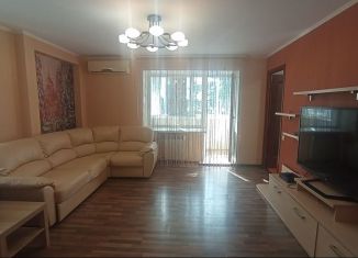 Продаю трехкомнатную квартиру, 70 м2, Димитровград, улица Гончарова, 2