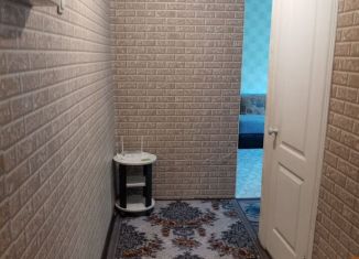 Продаю 2-ком. квартиру, 45 м2, Серпухов, Физкультурная улица, 14