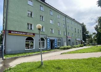 Сдача в аренду 3-ком. квартиры, 90 м2, Калужская область, площадь Победы, 7