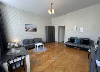 Сдам в аренду 1-ком. квартиру, 49.8 м2, Кронштадт, Петровская улица, 16/2