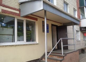 Сдача в аренду торговой площади, 31.2 м2, Белово, Юбилейная улица, 7