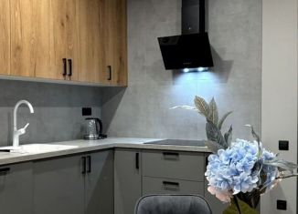 Однокомнатная квартира на продажу, 59.9 м2, Туапсе, улица Портовиков, 39/2