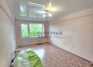 Продам трехкомнатную квартиру, 52.9 м2, Благовещенск, улица Кантемирова, 1
