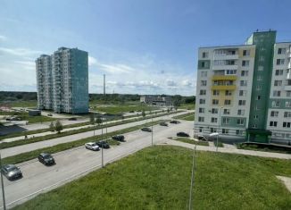 Продам 1-комнатную квартиру, 46.8 м2, Березники, Строгановский бульвар, 16, ЖК Любимов