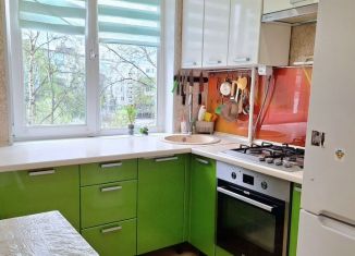 Продам 3-ком. квартиру, 47.6 м2, Мурманск, улица Капитана Копытова, 21, Первомайский округ