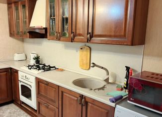 Сдается в аренду 1-ком. квартира, 45 м2, Сочи, улица Голубые Дали, 42, микрорайон Голубые Дали