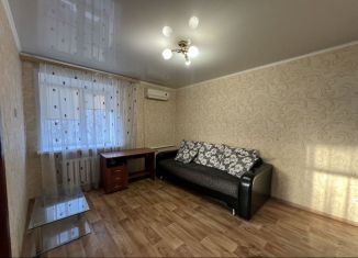 Продам 1-ком. квартиру, 30.3 м2, Оренбург, улица Аксакова, 11