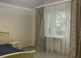 Сдается в аренду 1-ком. квартира, 33.9 м2, Астрахань, улица 11-й Красной Армии, 13к1