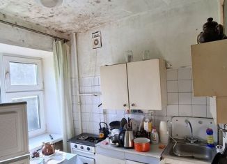 Продаю трехкомнатную квартиру, 53.6 м2, Новочебоксарск, улица Винокурова, 5