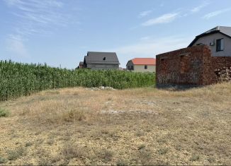 Продам земельный участок, 4.5 сот., Махачкала, 2-я Водопадная улица