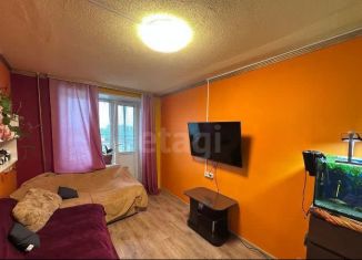 3-комнатная квартира на продажу, 57.4 м2, Кириши, улица Строителей, 2