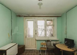 Продаю 1-ком. квартиру, 18 м2, Тюмень, улица Бабарынка, 20А, Калининский округ