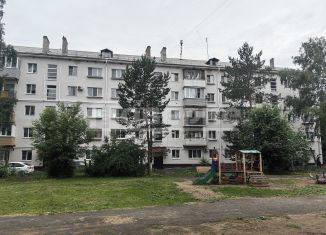 Продам 2-комнатную квартиру, 42.6 м2, Омская область, 6-я Станционная улица, 13