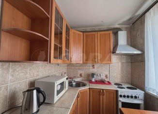 Сдам однокомнатную квартиру, 30 м2, Тобольск, 9-й микрорайон, 22Б