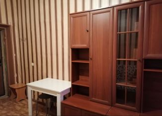 Сдача в аренду комнаты, 12 м2, Саратов, улица имени С.Т. Разина, 19А