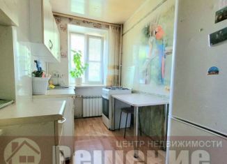Продаю 3-ком. квартиру, 53.5 м2, Копейск, улица Макаренко, 28