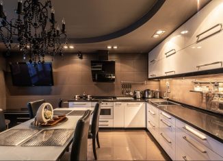 Продажа двухкомнатной квартиры, 77.3 м2, Екатеринбург, улица Репина, 107, Верх-Исетский район