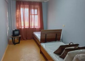 Сдача в аренду двухкомнатной квартиры, 48 м2, Тобольск, 4-й микрорайон, 1