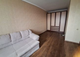 Продаю 1-ком. квартиру, 49 м2, Калининград, Киевская улица, 120А