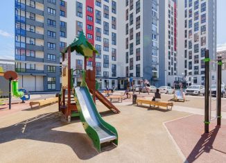 Продаю 2-комнатную квартиру, 54.3 м2, Екатеринбург, метро Уральская, Советская улица, 45