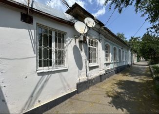 Продается 2-комнатная квартира, 43 м2, Ставрополь, улица Горького, 17