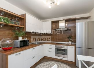 Продаю 2-ком. квартиру, 47.3 м2, Тюмень, улица Ю.-Р.Г. Эрвье, 10