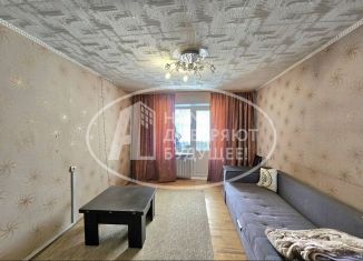 3-комнатная квартира на продажу, 64.7 м2, Чайковский, улица Декабристов, 2