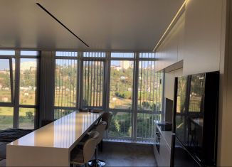 Сдается в аренду трехкомнатная квартира, 76 м2, Сочи, Пластунская улица, 123Ак3, ЖК Раз.Два.Три!