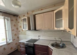 Продаю трехкомнатную квартиру, 65.7 м2, Челябинск, улица Чичерина, 33, Калининский район