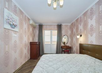 Продаю 2-комнатную квартиру, 87 м2, Краснодар, улица имени П.М. Гаврилова, 27, ЖК Триумф