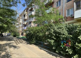 Продам двухкомнатную квартиру, 45.7 м2, Элиста, 4-й микрорайон, 27, 4-й микрорайон