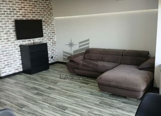 Сдаю в аренду 2-ком. квартиру, 76 м2, Сочи, улица Пирогова, 30, микрорайон Новый Сочи