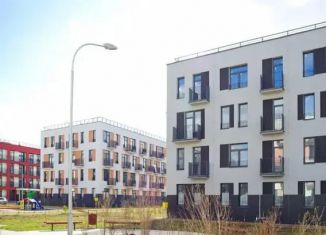 Продаю 3-ком. квартиру, 79.6 м2, поселок Мещерино, 7-й квартал, 43