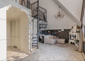 Продам 2-комнатную квартиру, 118 м2, Нижний Новгород, метро Горьковская, улица Добролюбова, 6А