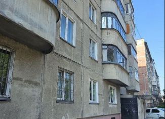 Продаю трехкомнатную квартиру, 67.1 м2, Искитим, микрорайон Подгорный, 27А