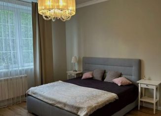 Продается двухкомнатная квартира, 69.8 м2, деревня Суханово, Парковая улица