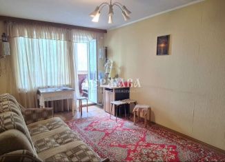 Продаю 2-комнатную квартиру, 43.1 м2, Старый Оскол, микрорайон Приборостроитель, 18А