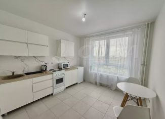 Продается 1-комнатная квартира, 40 м2, Тюмень, ЖК Озёрный Парк, Полевая улица, 117к3