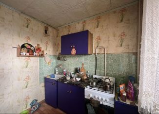 Продаю однокомнатную квартиру, 33 м2, Псковская область, улица Чехова, 1