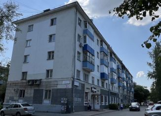 Продам 2-комнатную квартиру, 42 м2, Республика Башкортостан, проспект Октября, 42