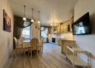 Сдаю трехкомнатную квартиру, 104 м2, Санкт-Петербург, проспект Королёва, 61, муниципальный округ Коломяги