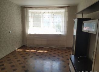 Сдается в аренду 1-комнатная квартира, 37.6 м2, Волхов, проспект Державина, 32