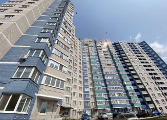 Продается трехкомнатная квартира, 74 м2, Удмуртия, улица Зои Космодемьянской, 15