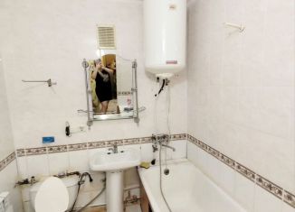 Продам 2-ком. квартиру, 54.8 м2, посёлок городского типа Партенит, Нагорная улица, 10