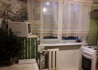 Сдается в аренду 1-ком. квартира, 35 м2, Крымск, улица Комарова, 36