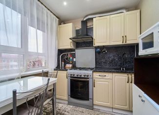 Продаю 3-ком. квартиру, 62 м2, Краснодар, улица Юннатов, 14, микрорайон район 40 лет Победы