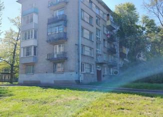 Продаю двухкомнатную квартиру, 43.6 м2, Санкт-Петербург, Школьная улица, 31