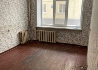 Продам 1-ком. квартиру, 30.1 м2, Екатеринбург, улица Уральских Рабочих, 51