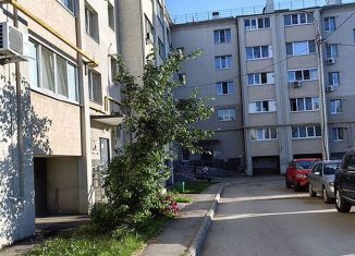 Продам 1-ком. квартиру, 34.7 м2, поселок городского типа Алексеевка, Северный переулок, 24А