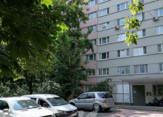 Продаю 2-ком. квартиру, 41 м2, Москва, Беловежская улица, 15, Можайский район